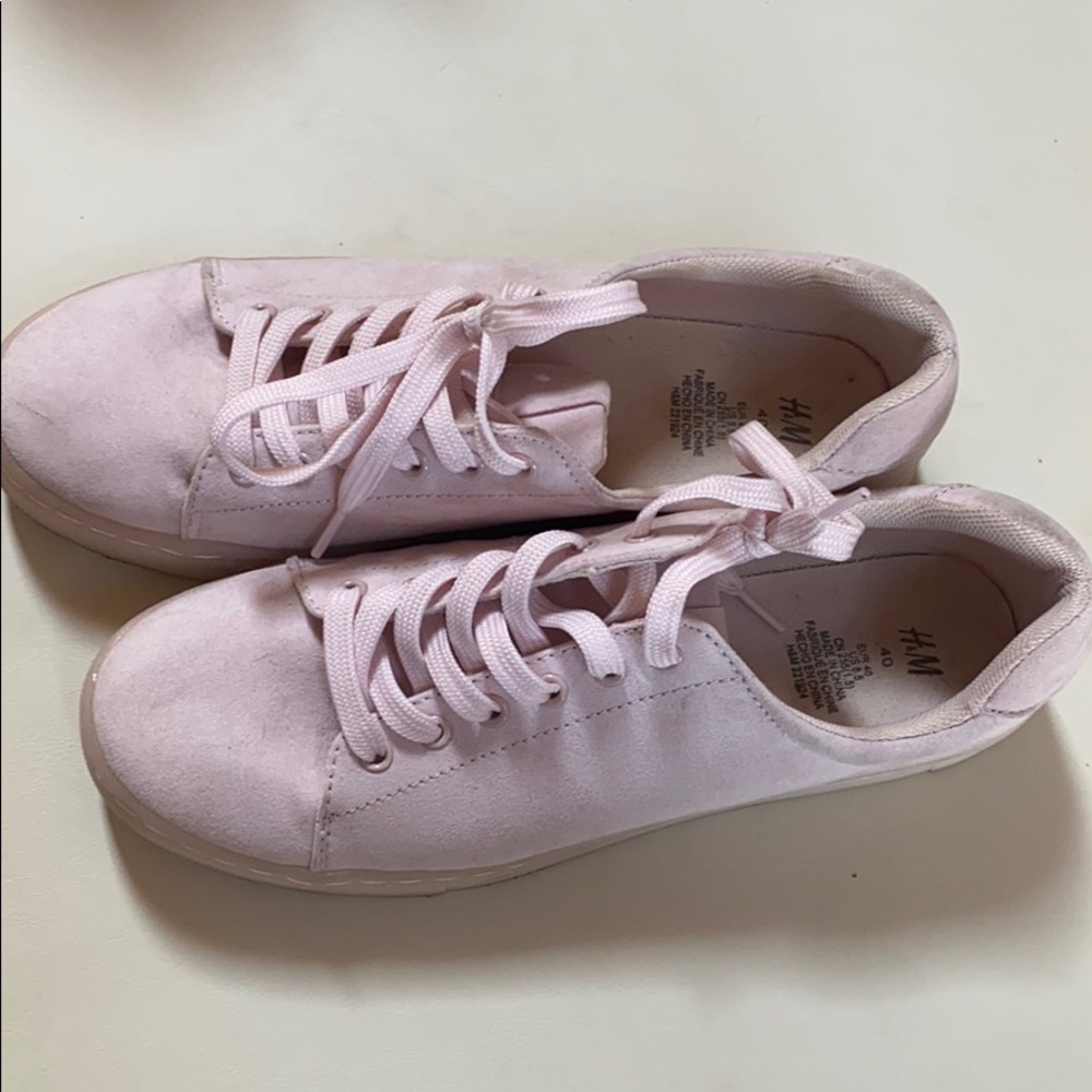 Pink suede platform sneakers